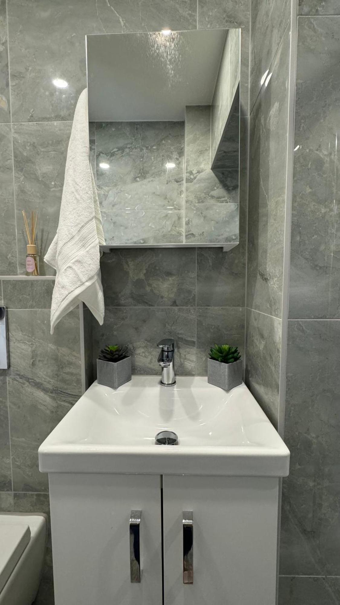 Spacious Double In Greater * Londres